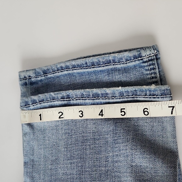 Silver Suki Mid Capri Super Stretch Lightwash Jeans Size 31 - Picture 11 of 14